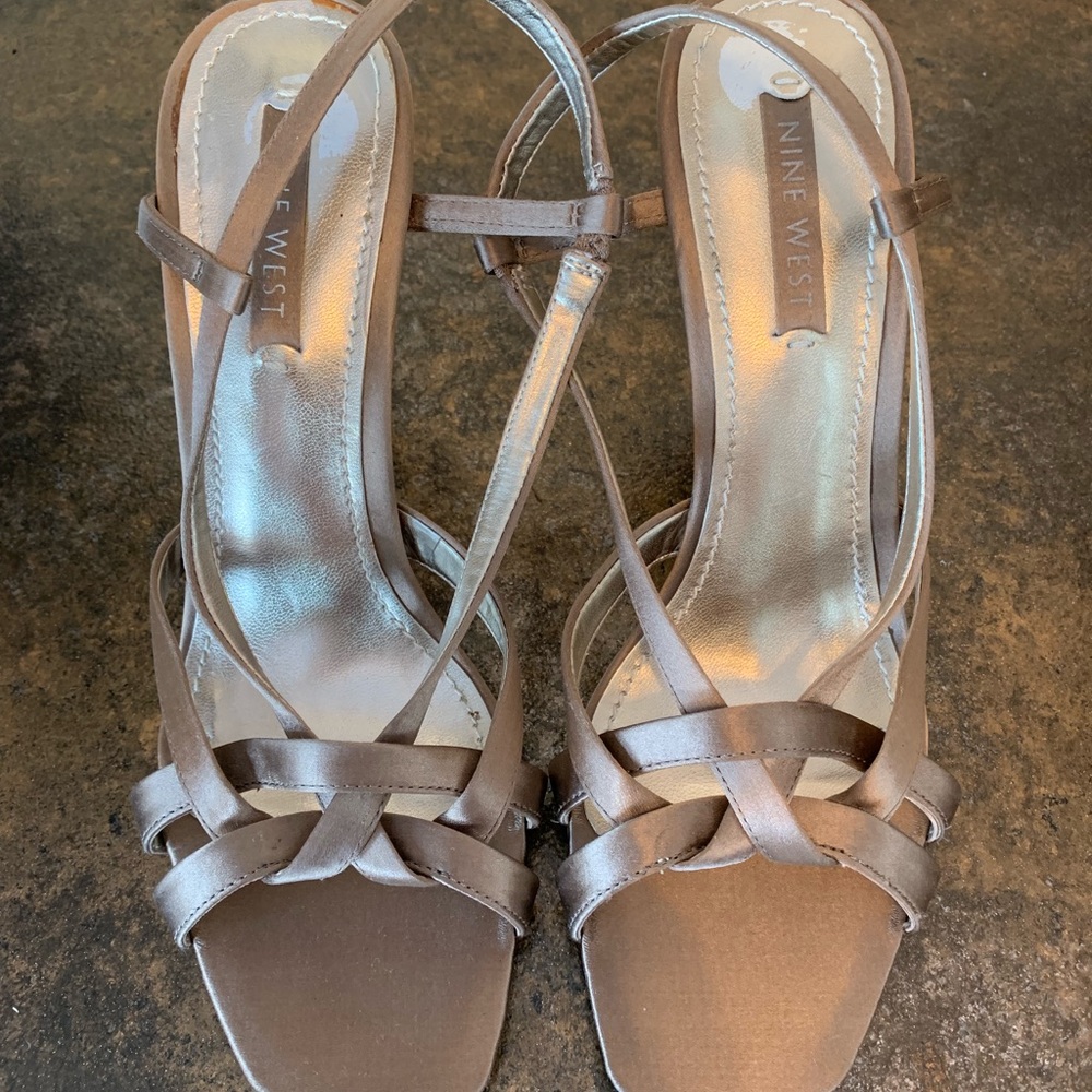 🌈 Nine West Strappy dress shoes - Picture 2 of 6